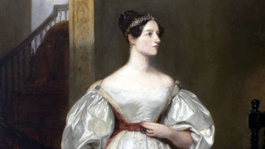 Ada Lovelace - sie hat die erste Programmiersprache ins Leben gerufen.
