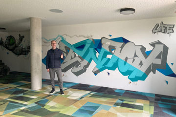 Peter beim Graffiti im Activity Room