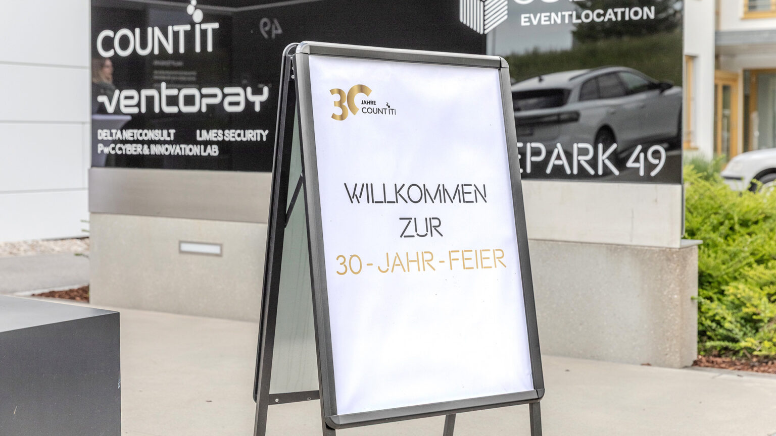 Herzlich Wilkommen bei der 20 Jahr Feier