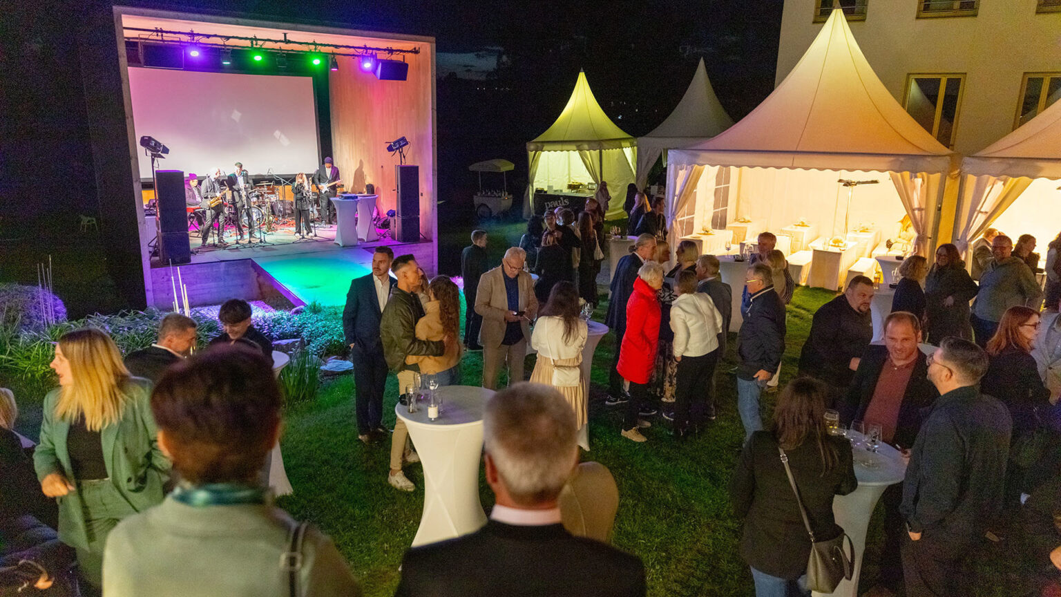 CUBE49 bei Nacht - Foto von Mag. Richard Haidinger