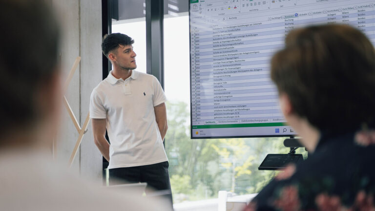 ausbildung-erp-berater_head