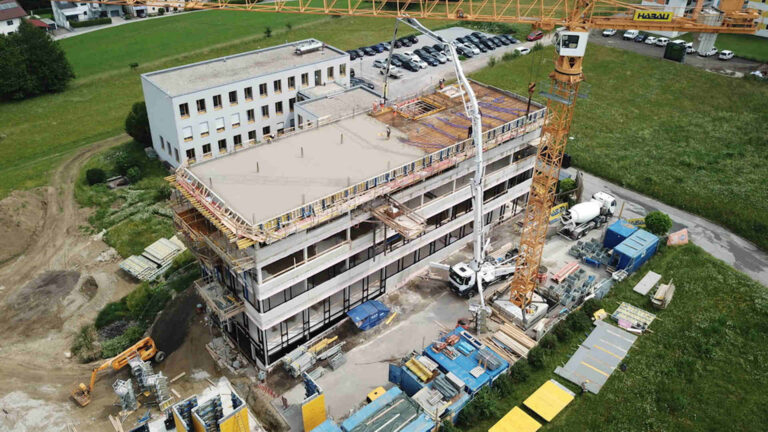 Juni: Weiterer Fortschritt