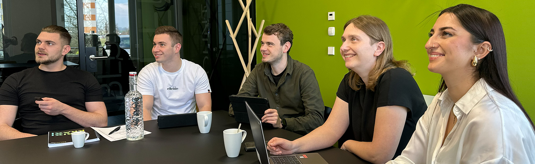 Buchhalter bei einer Teambesprechung